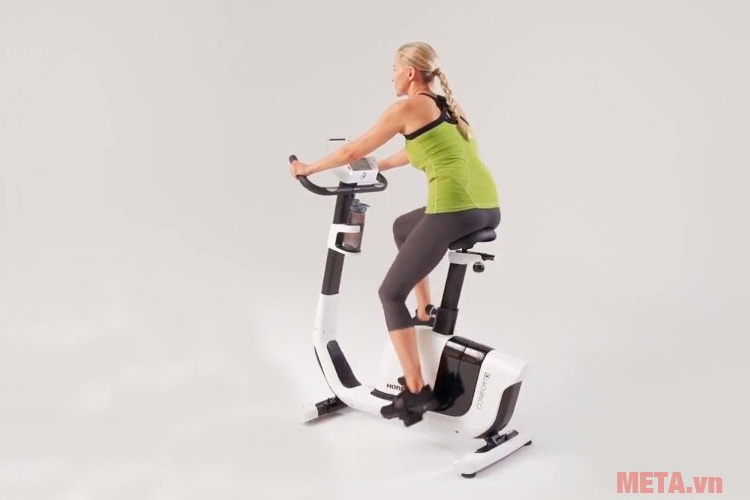 Xe đạp tập Horizon Comfort 3-02