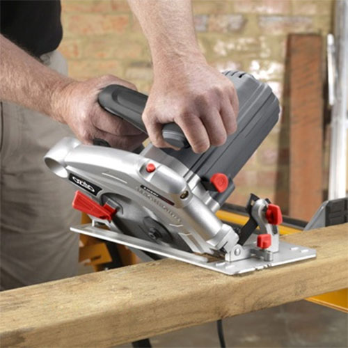 Máy cưa gỗ 235mm Ozito CSL-235