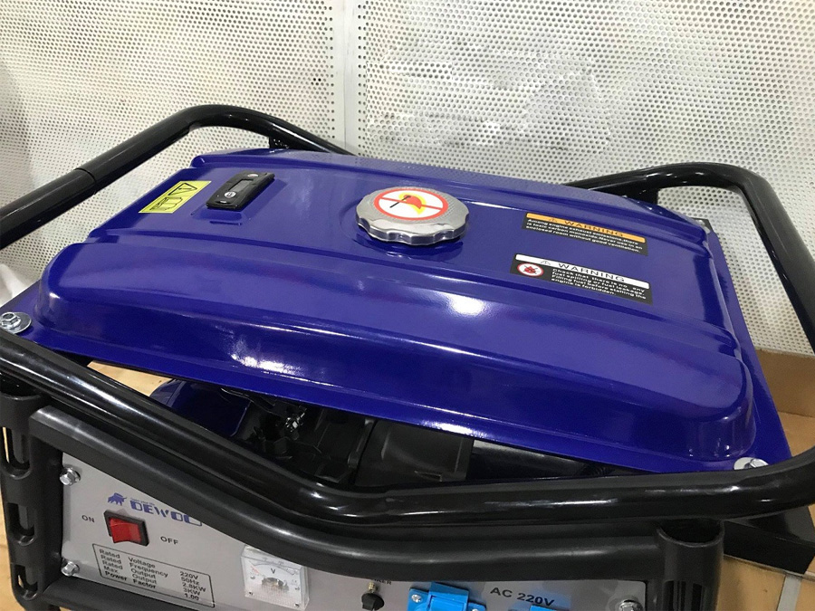 Máy phát điện chạy xăng 2.8 KVA Dewoo DW-2800