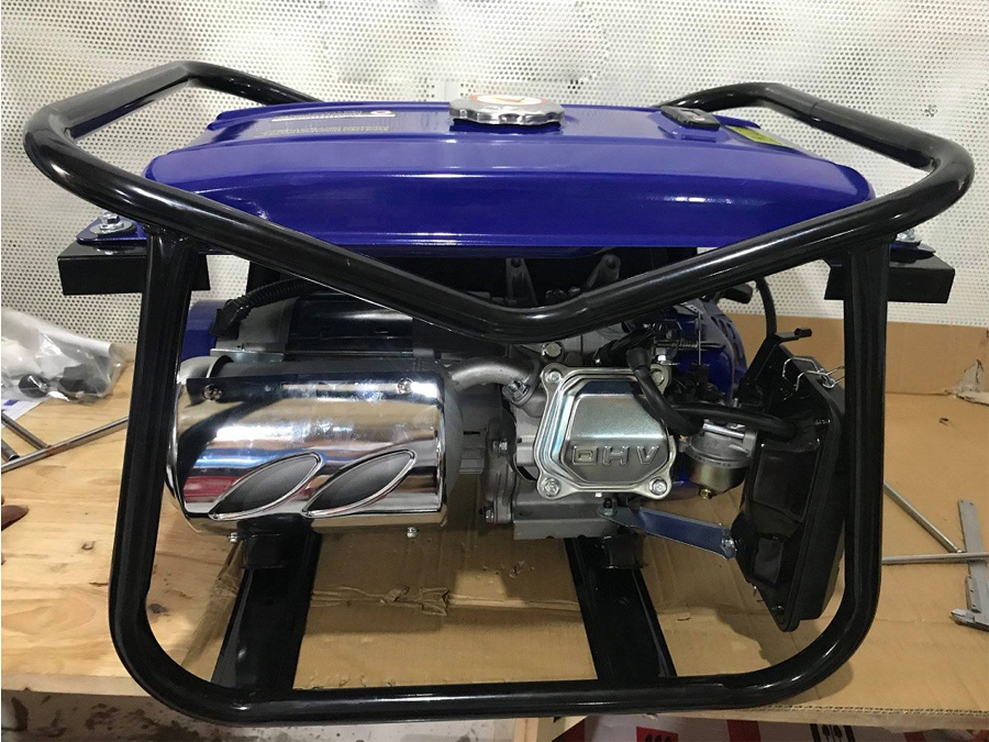 Máy phát điện chạy xăng 2.8 KVA Dewoo DW-2800