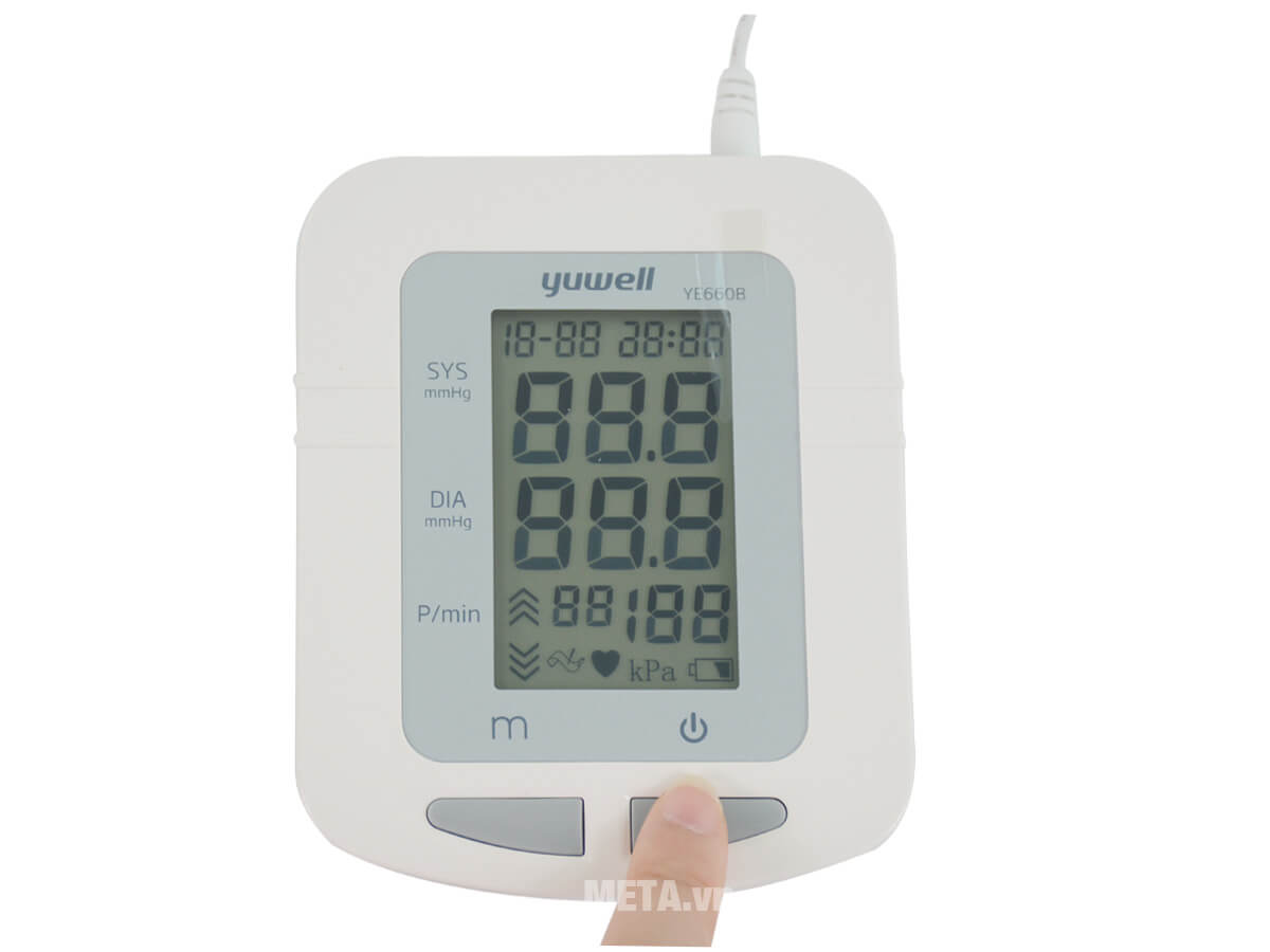 Máy đo huyết áp bắp tay Yuwell YE660B