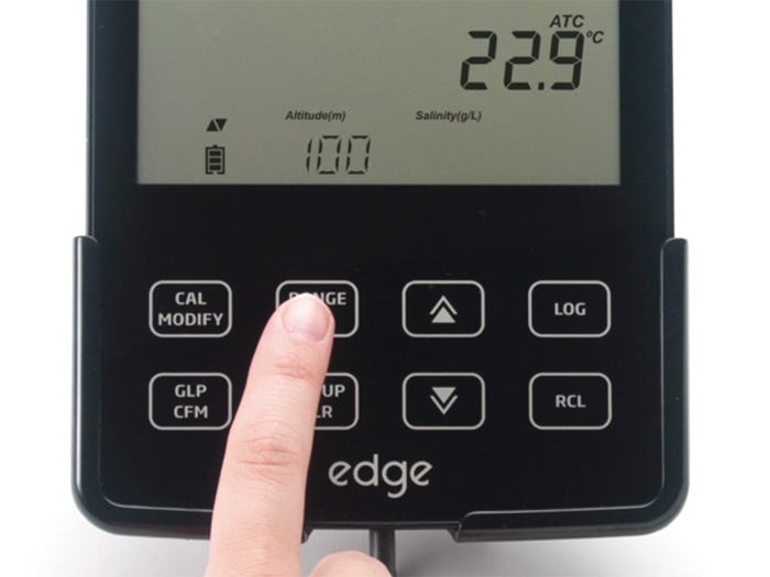 Máy đo EC, TDS, độ mặn, nhiệt độ Hanna HI2030-02