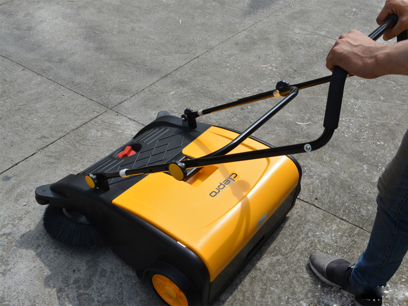 Xe quét rác đẩy tay Clepro CW800/02