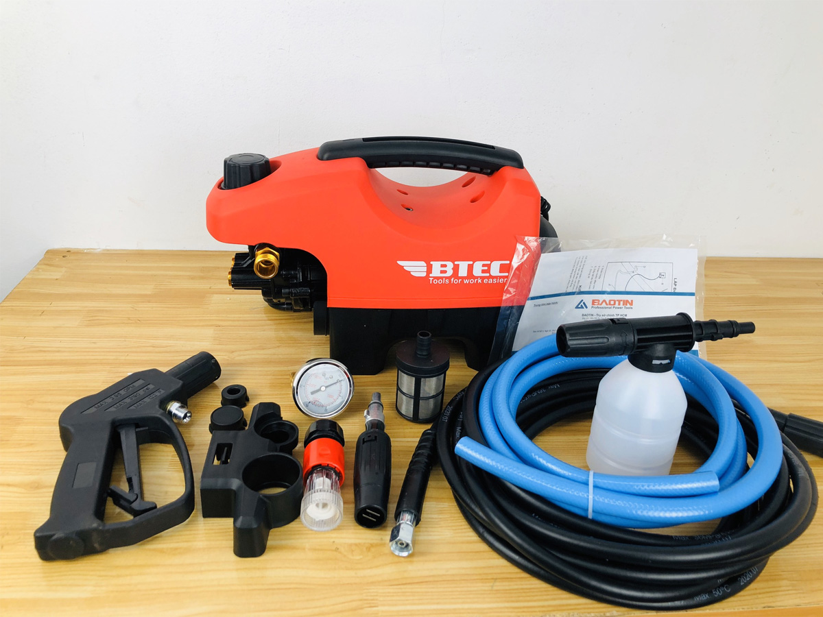 Máy rửa xe BTEC BT1400E (có chỉnh áp)