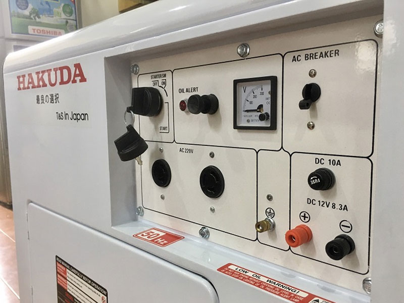 Máy phát điện chạy dầu 5KW Hakuda DG6900SE