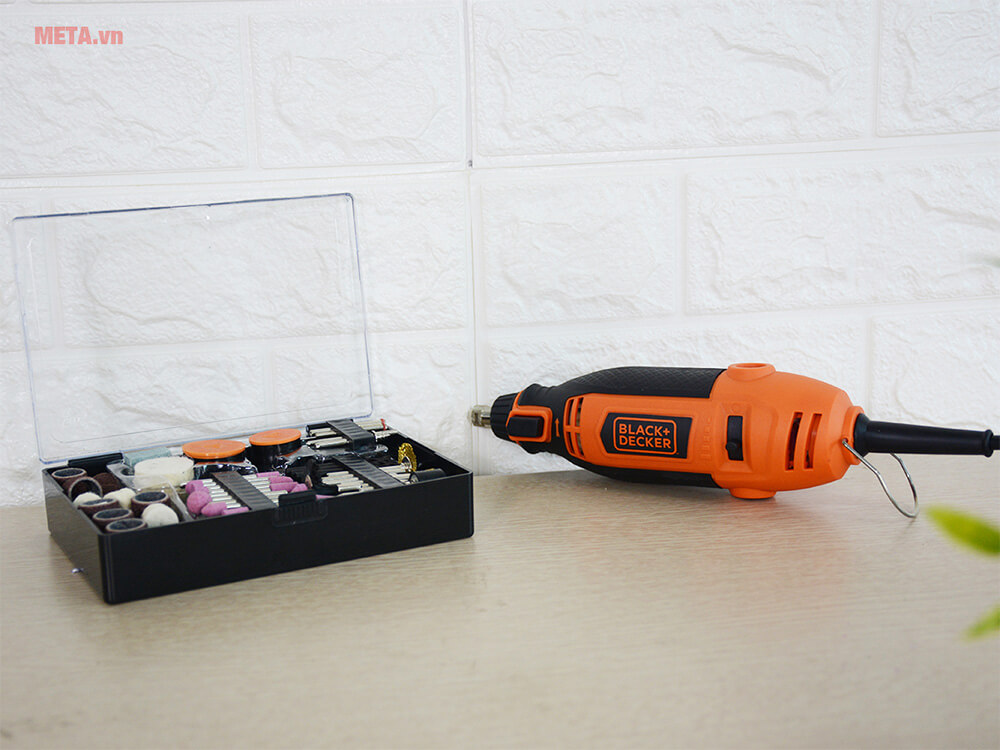 Máy chạm khắc đa năng Black&Decker RT18KA