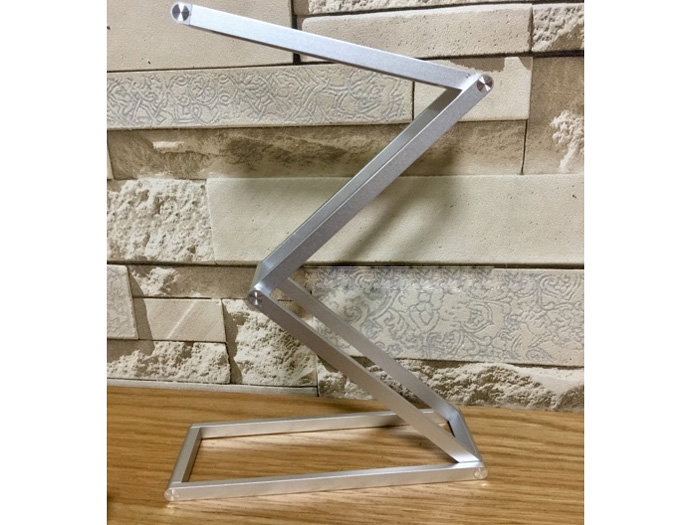 Đèn bàn Led 3 chế độ MPE TL1S