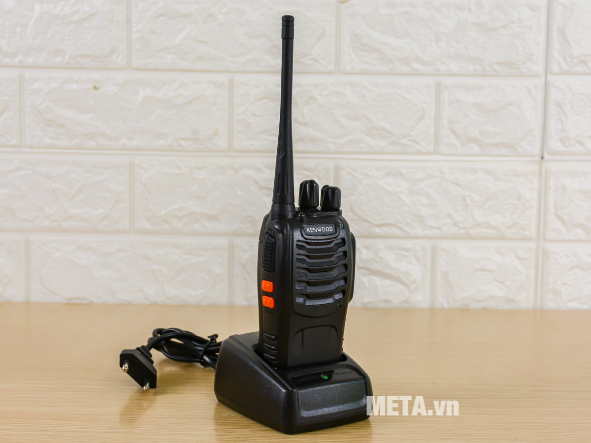Máy bộ đàm cầm tay Kenwood TK 608