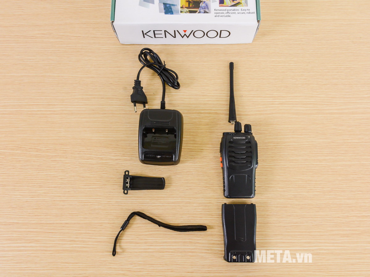 Máy bộ đàm cầm tay Kenwood TK 608