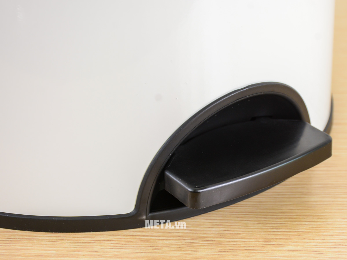 Thùng rác inox đạp tròn nhỏ Fitis RPS1-904 - 12L (Trắng)