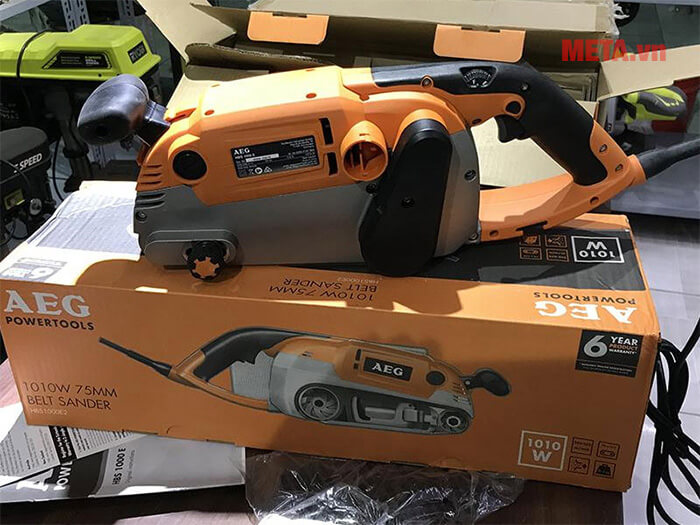 Máy chà nhám cuộn (đai) AEG HBS1000E