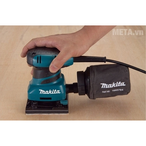 Máy chà nhám rung Makita BO4555