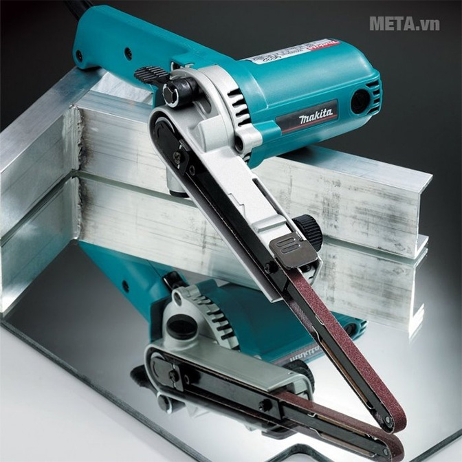 Máy chà nhám băng Makita 9032