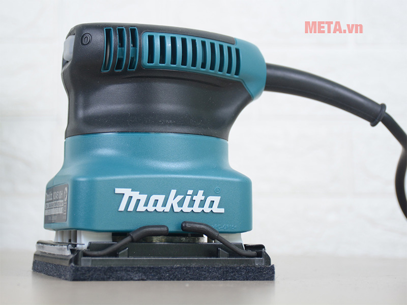 Máy chà nhám rung Makita BO4510H