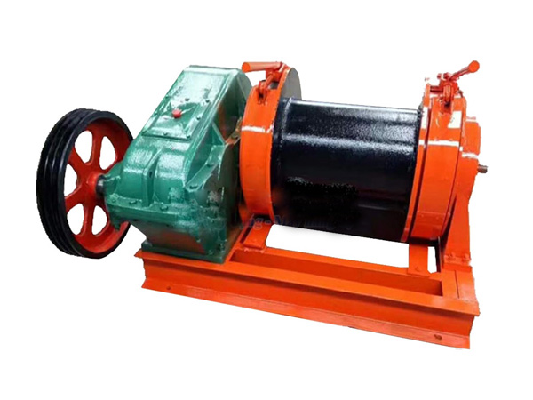 Tời kéo mặt đất 2 tấn chạy dầu Diesel Kenbo