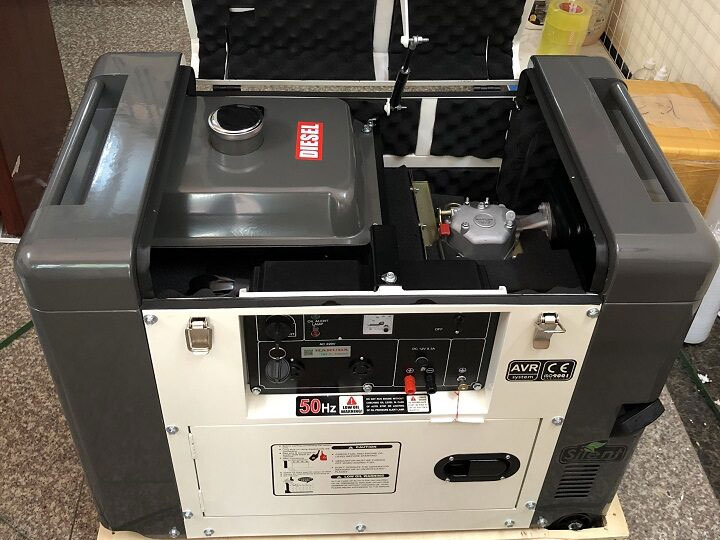 Máy phát điện chạy dầu 5KW Hakuda HKD 5000ET