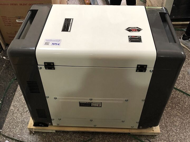 Máy phát điện chạy dầu 5KW Hakuda HKD 5000ET