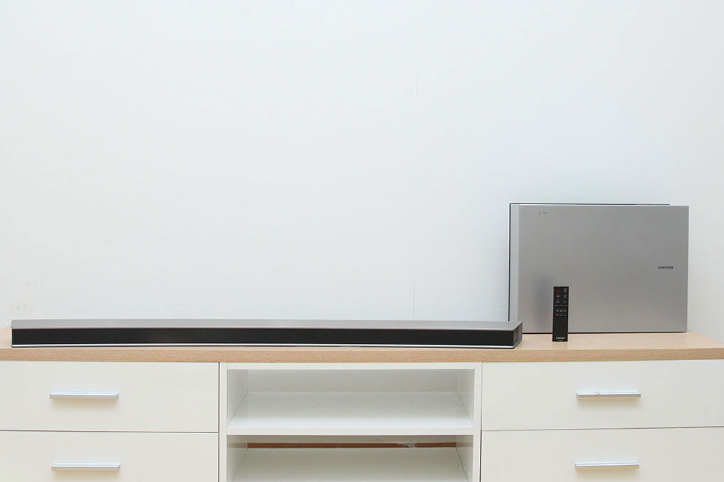 Loa Soundbar cong Samsung HW-J7501R/XV 4.1 kênh