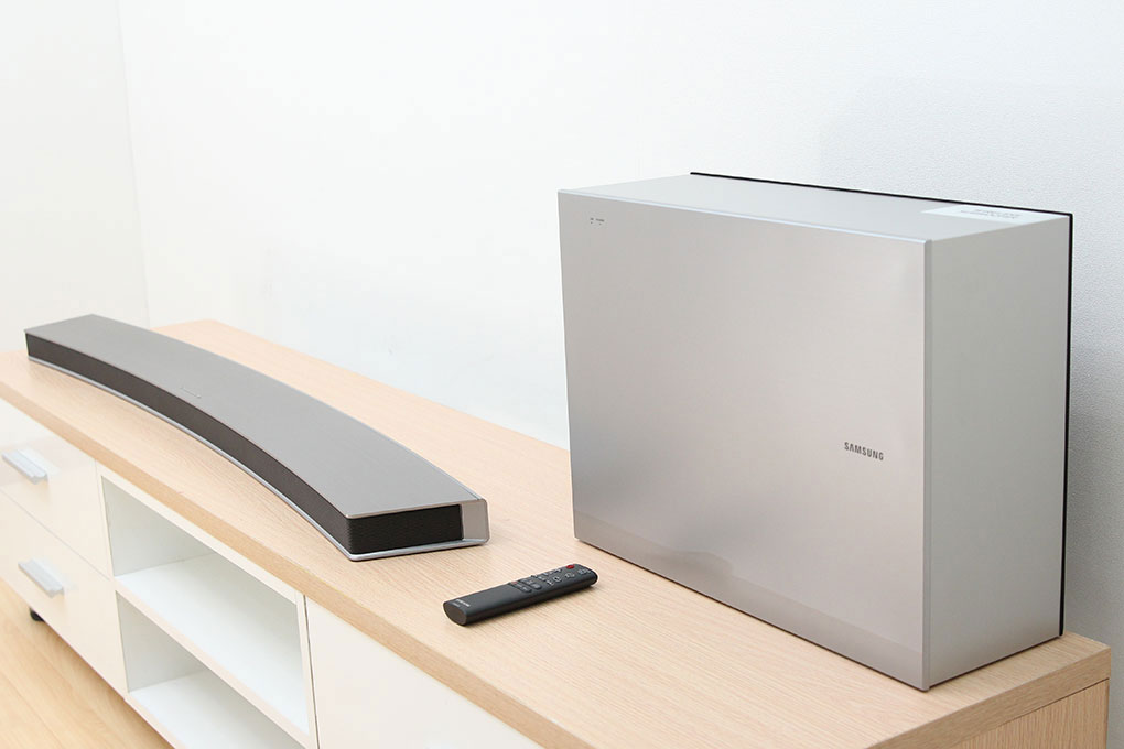Loa Soundbar cong Samsung HW-J7501R/XV 4.1 kênh