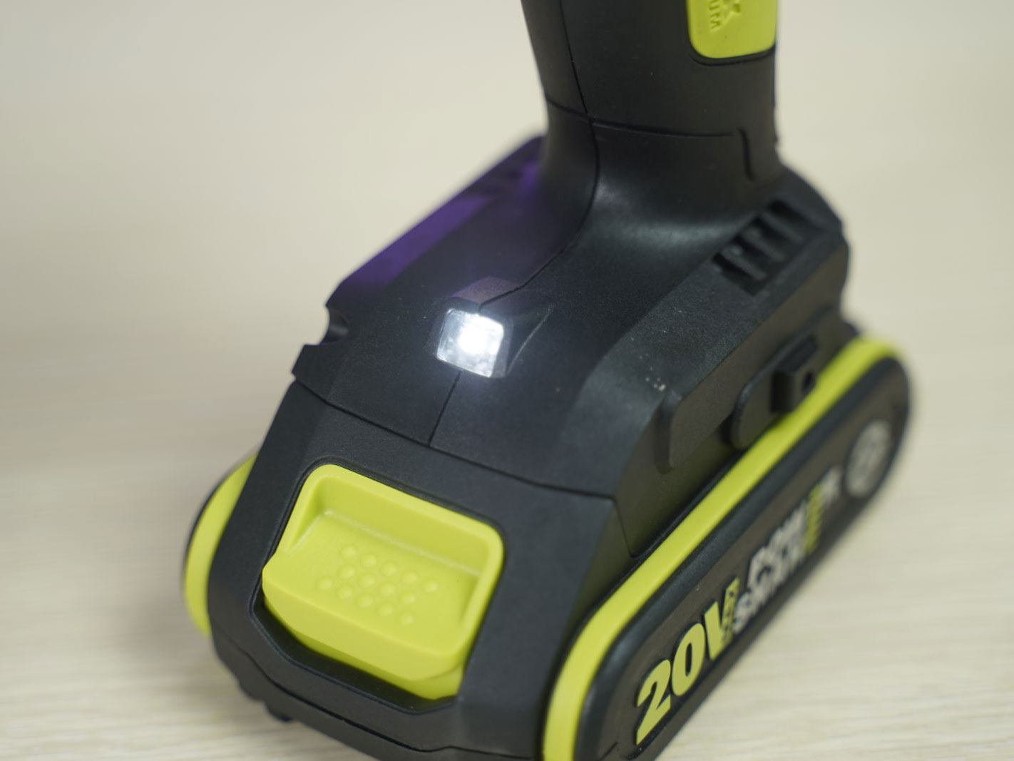 Máy khoan động lực dùng pin Li-ion 20V Worx Green WU189.2