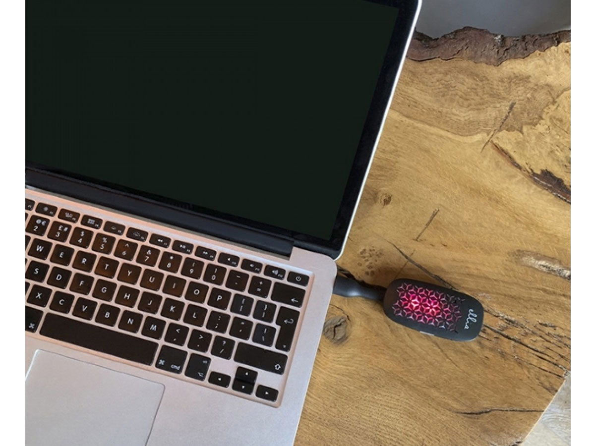 Máy khuếch tán tinh dầu HoMedics Ellia mini USB ARM-160BLK