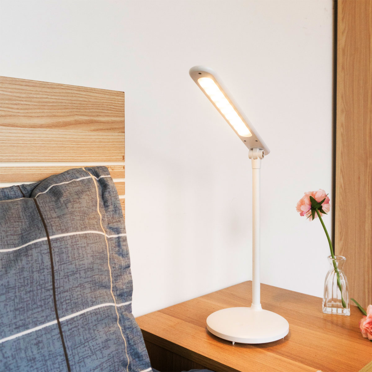 Đèn học chống cận Mocato Light M202