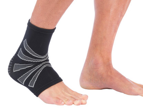 Đai hỗ trợ mắt cá chân Mueller Omniforce Support BLK 44301, 44302, 44303, 44304