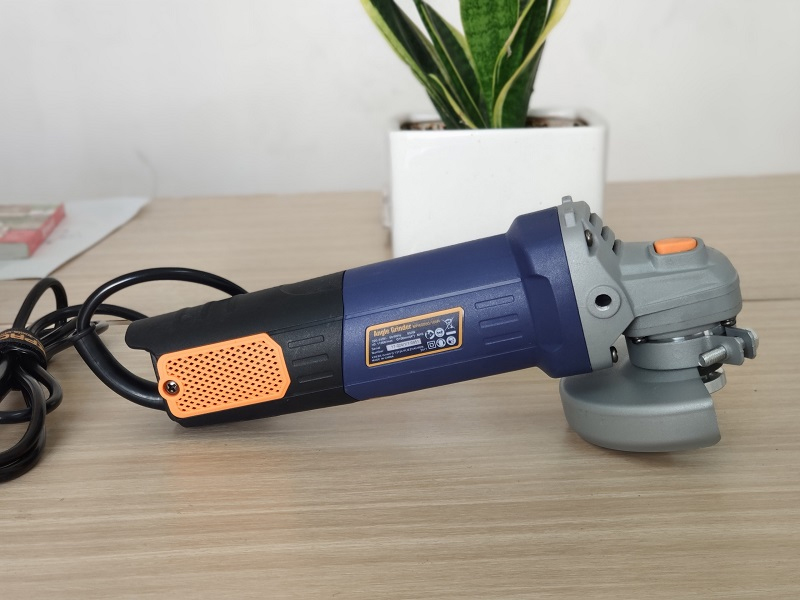 Máy mài góc 950W Maxpro MPAG 950/100R (Công tắc đuôi)