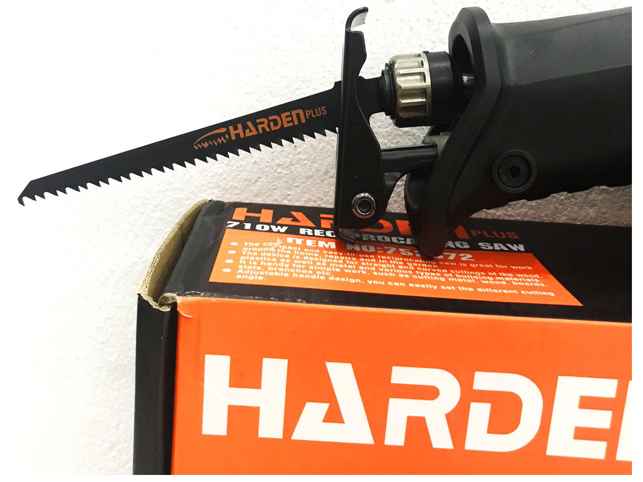Máy cưa kiếm Harden 752672