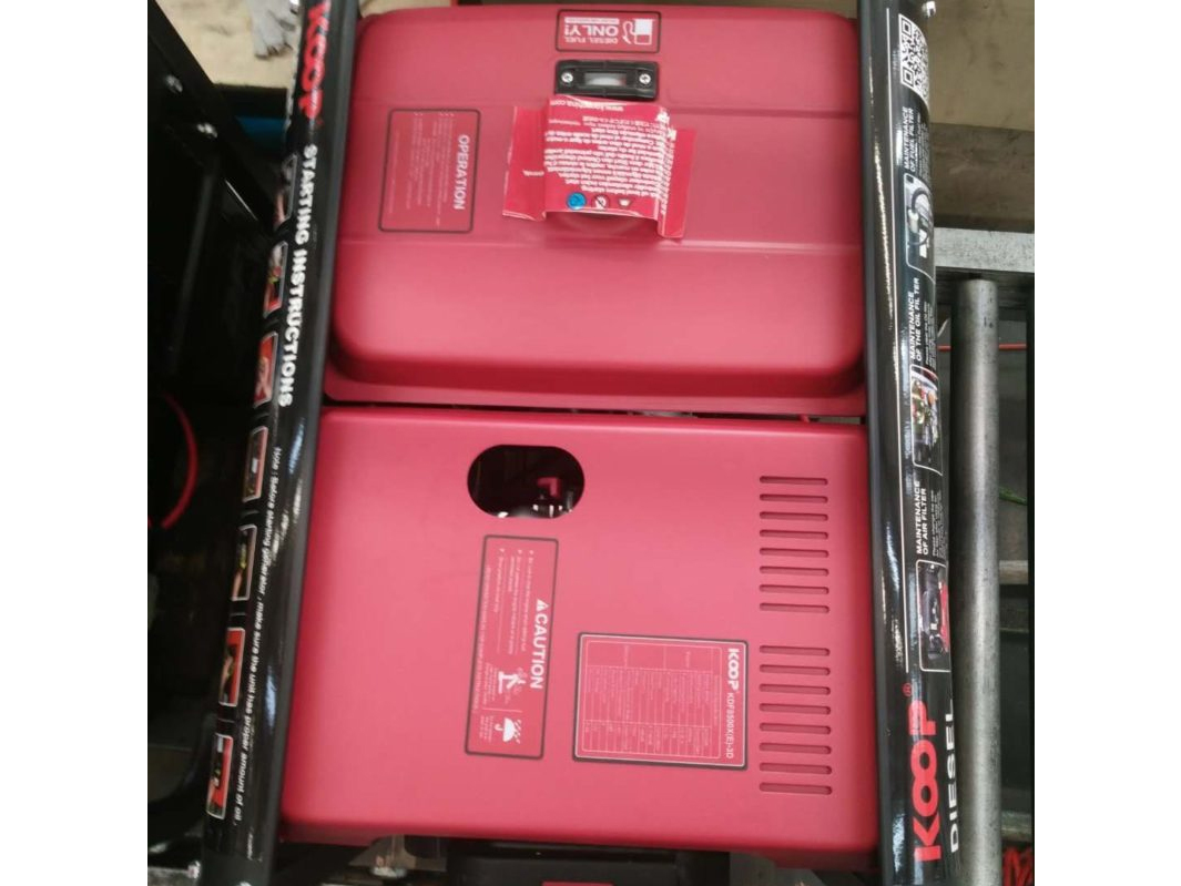 Máy phát điện chạy dầu 10KW Koop KDF12000XE 1 pha