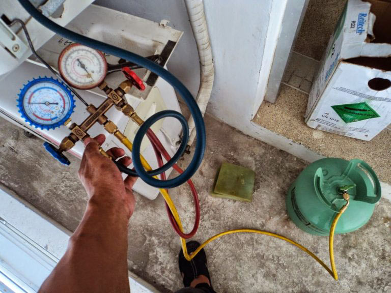 Do máy nén hết gas, thiếu gas