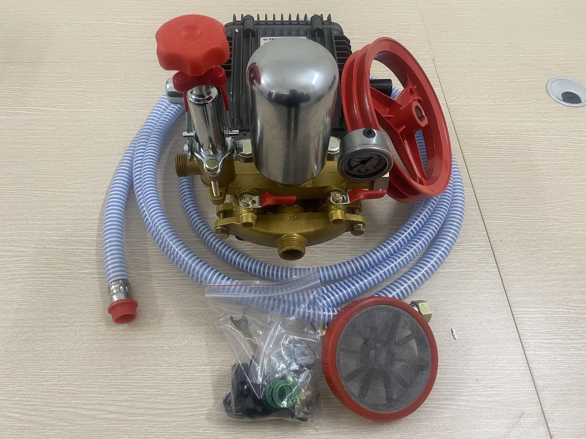 Đầu xịt áp lực Tatsu TS22B (lắp mô tơ 1.5 -2 KW)