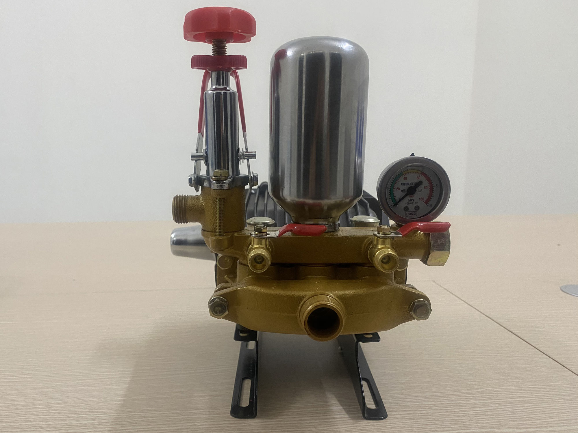 Đầu xịt áp lực Tatsu TS22B (lắp mô tơ 1.5 -2 KW)