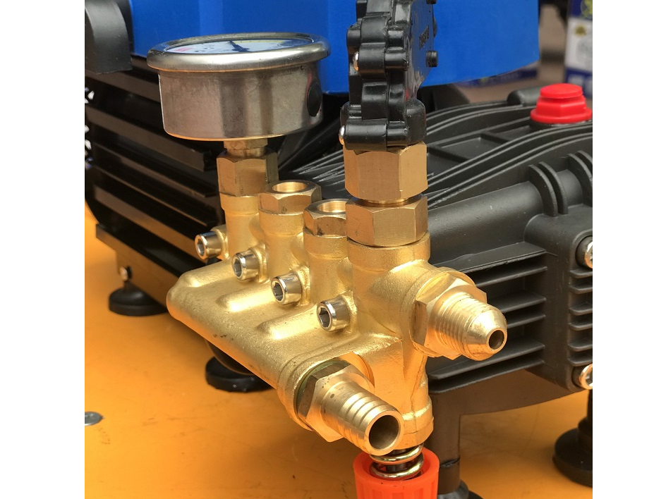 Máy rửa xe Xplus XP2800A (2.800W, chỉnh áp)