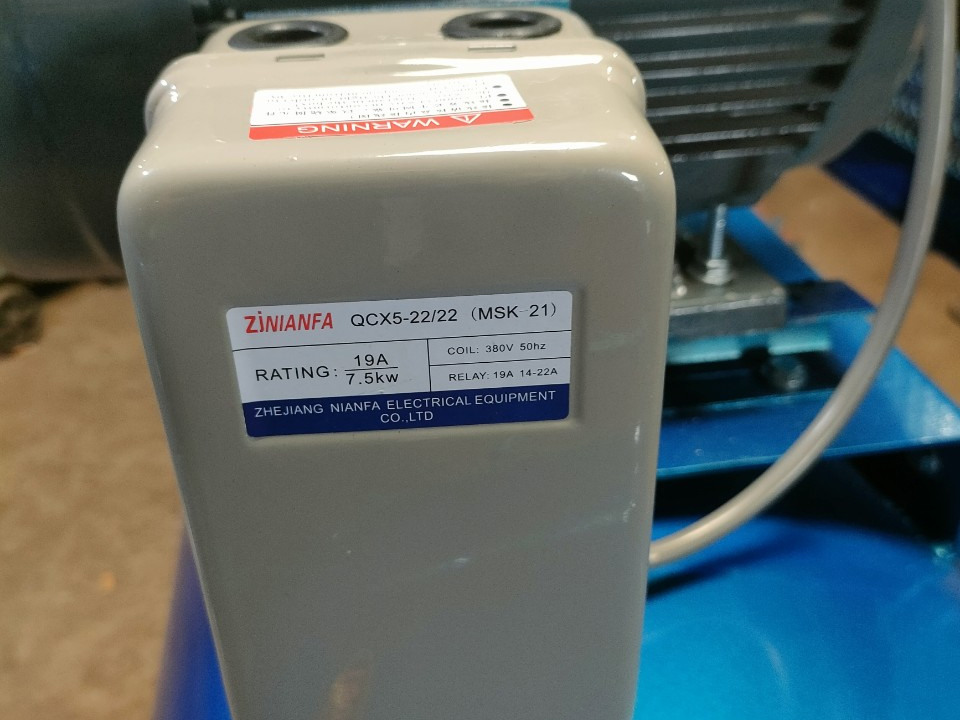 Máy nén khí Puma PK100300 10HP 330 lít