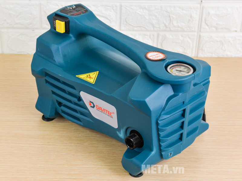 Máy rửa xe Davitec S600 (1.800W, dây phun 12m)