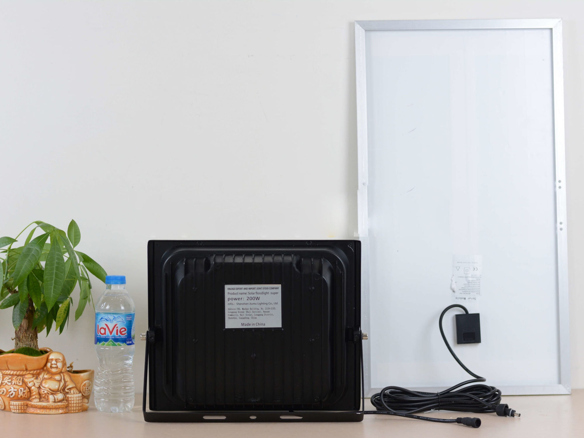 Đèn pha năng lượng mặt trời công suất lớn JM-T200 - TN08 (200W)