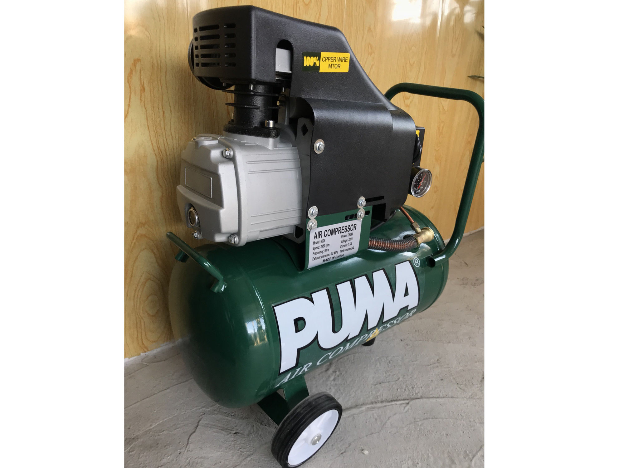 Máy nén khí đầu liền Puma PM-0.12/8 (3HP, 24 lít)