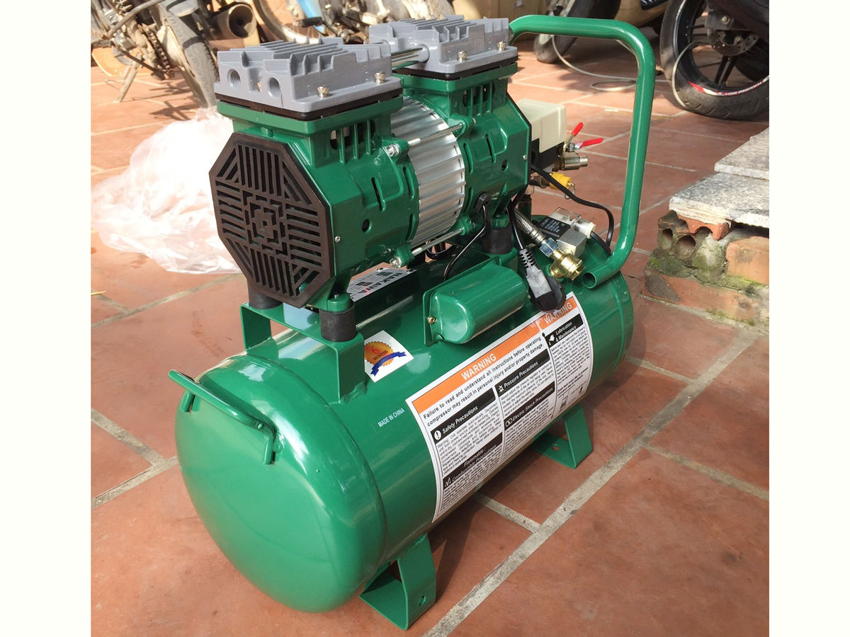 Máy nén khí không dầu Nakawa NK 800/30 850W 30 lít