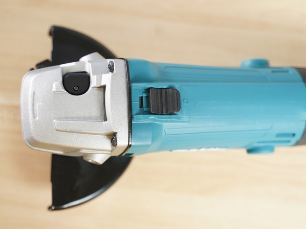 Máy mài góc Makita M9503B (125mm)