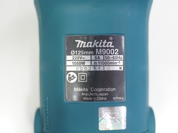 Máy mài góc Makita M9002B (125mm)