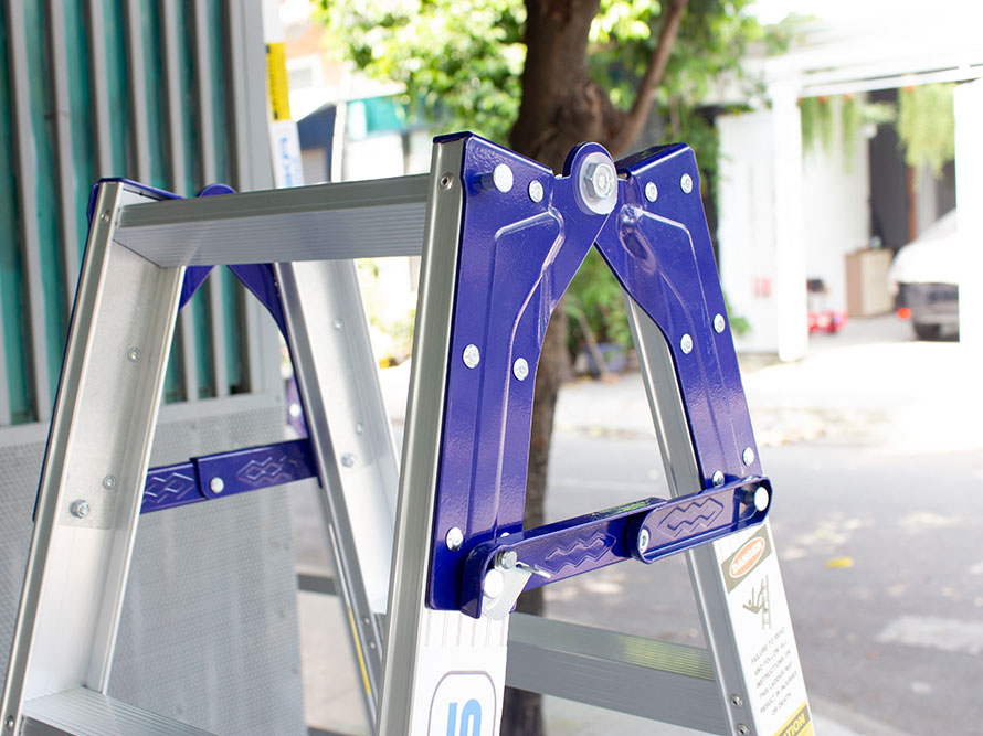 Thang nhôm xếp chữ A Sumika SKD506