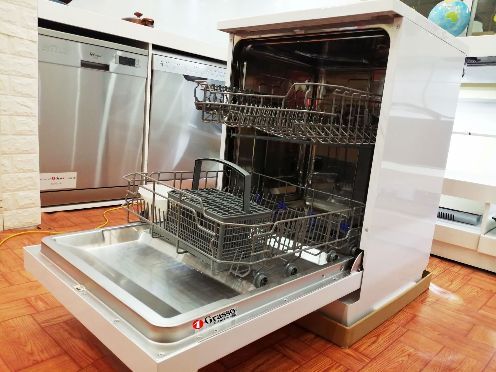 Máy rửa chén âm tủ Grasso GS-880