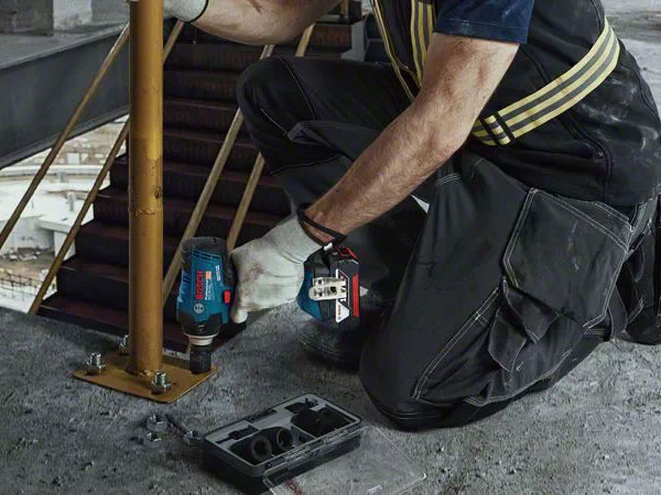 Thân máy vặn ốc dùng pin Bosch GDS 18V-400 - chưa pin sạc 06019K00K1