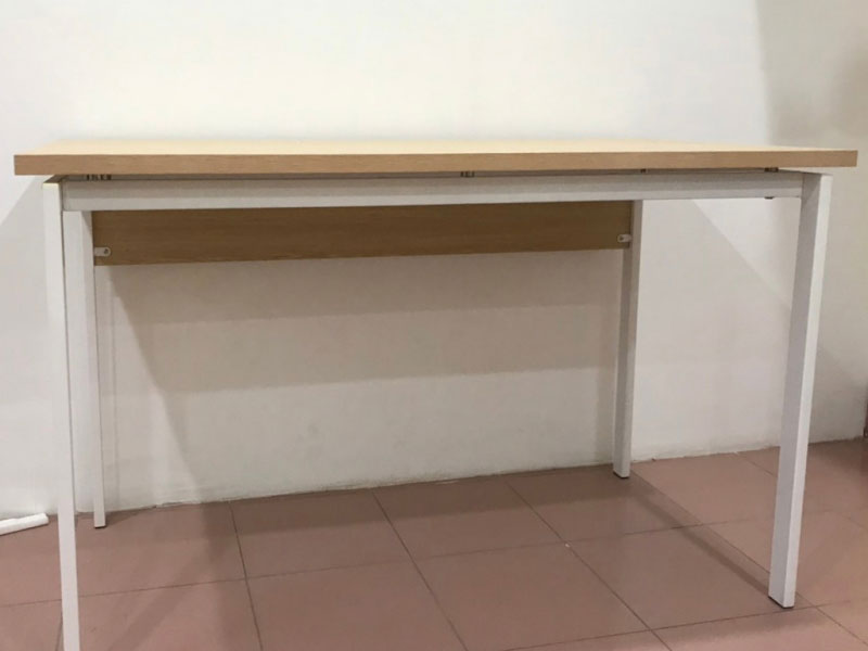 Bàn làm việc chân sắt yếm lửng Hòa Phát HR120SC9 (1200 x 600 x 750 mm)
