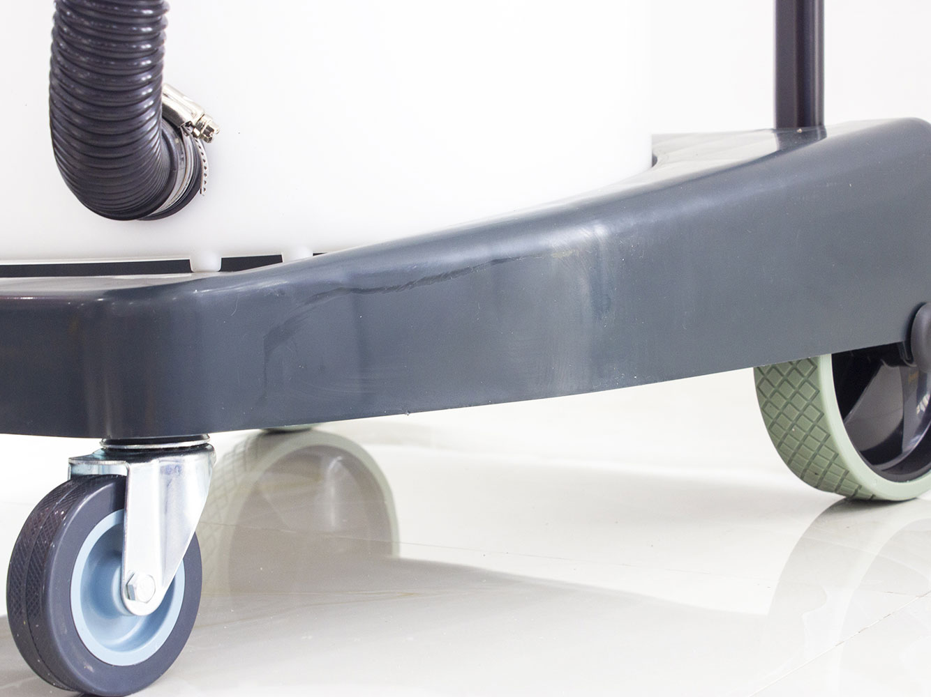 Máy hút bụi công nghiệp khô và ướt HiClean HC80P