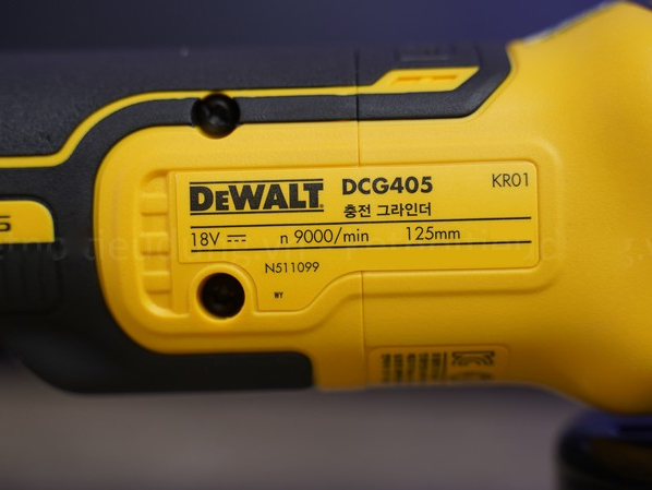 Thân máy mài góc dùng pin 18V Dewalt DCG405N (chưa pin, sạc)