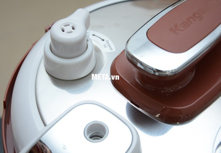 Nồi áp suất đa năng Kangaroo KG136 (6 lít)