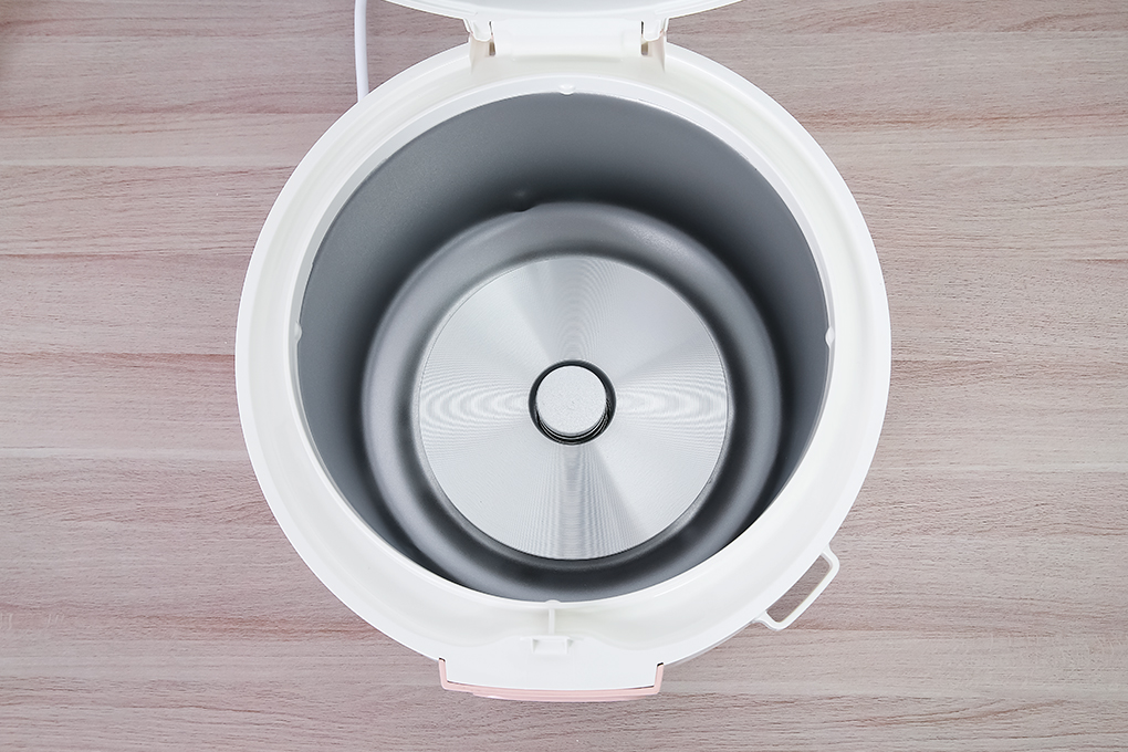 Nồi cơm điện nắp gài 1.8 lít Electrolux E4RC1-320P