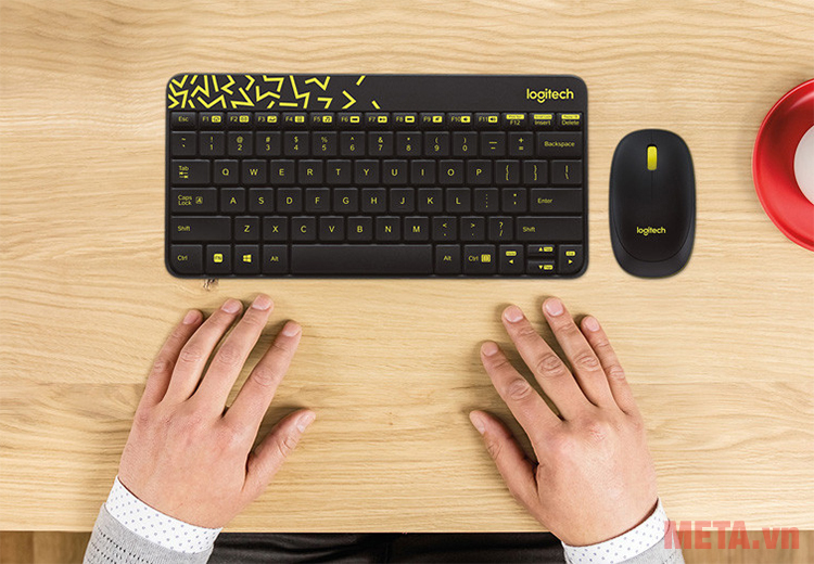Bộ bàn phím chuột không dây Logitech MK240